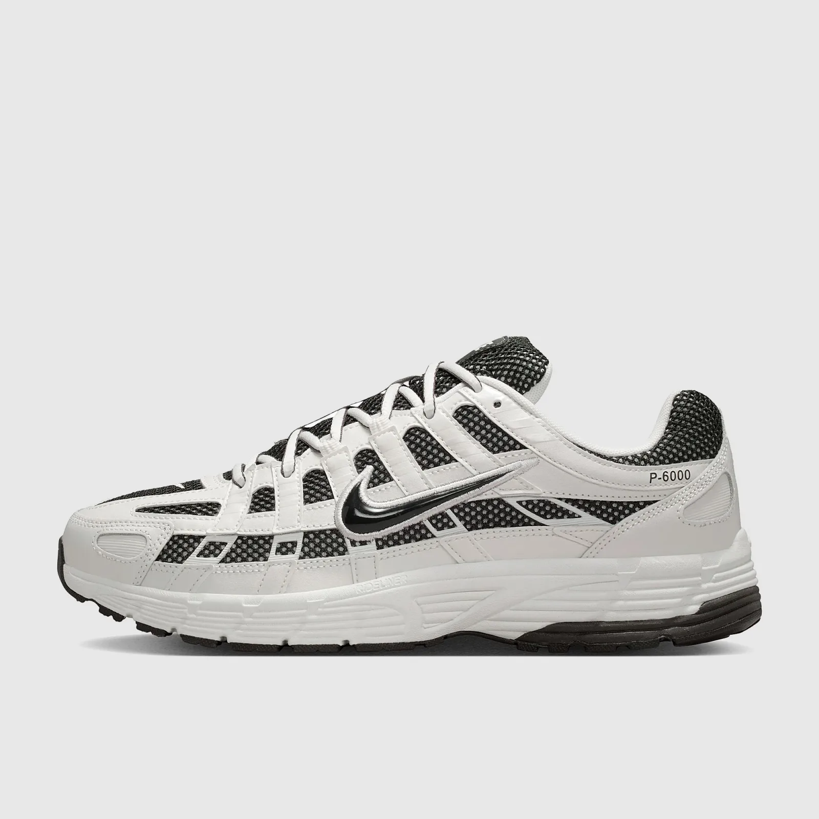 Nike Sportswear P-6000