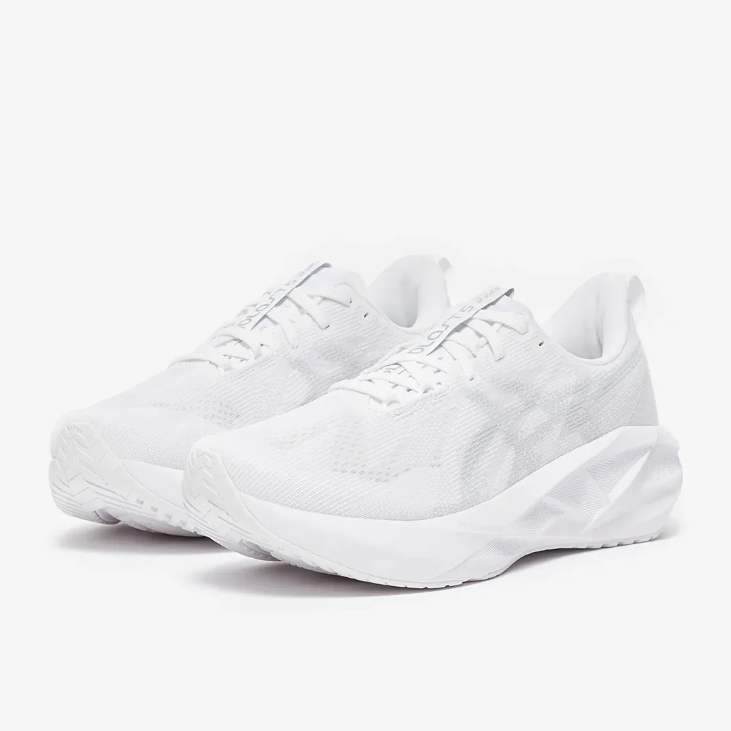 Asics Novablast 5