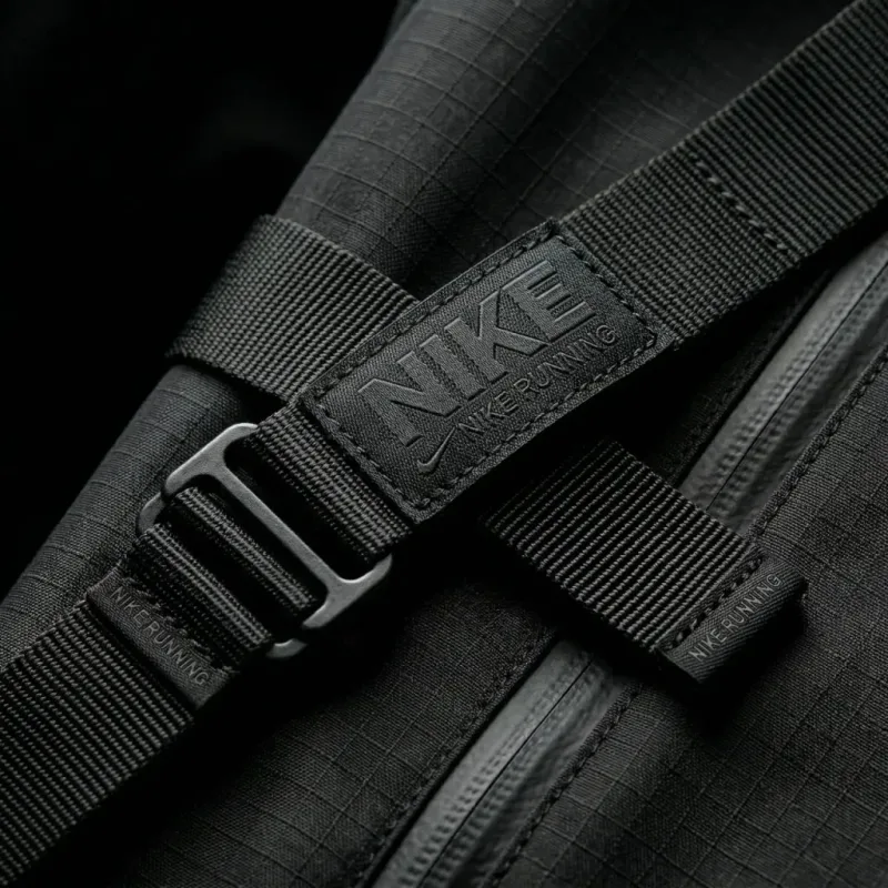 Nike Running Water-Resistant Trail Vest